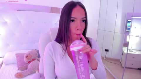 Chloe online show from January 2025 11:45:02 AM