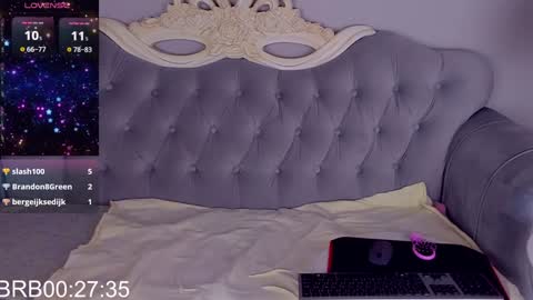 Snapshot of chloefulton chatting on December 2024 11:29:02 PM Chloe Fulton online show from December 2024 11:29:02 PM