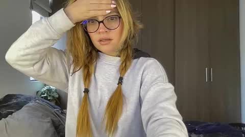 Val riess -- Instagram free online show from September 2025 07:48:01 PM