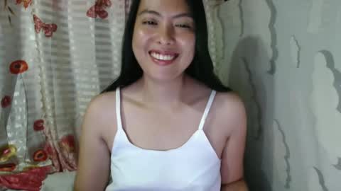 Snapshot of christine_scott chatting on January 2025 11:52:01 AM christine_scott online show from January 2025 11:52:01 AM