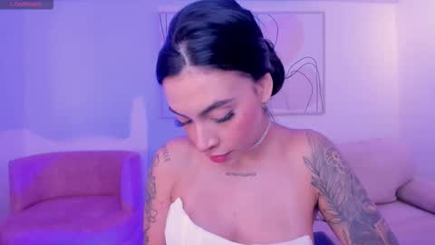 Christine Ford online show from November 2025 06:08:02 PM