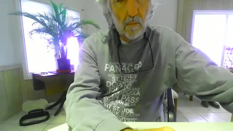chuck354139 online show from January 2025 06:12:02 PM