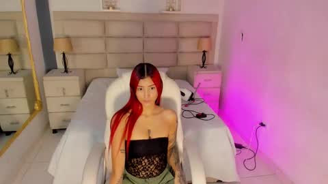 Snapshot of cintiacolins chatting on November 2025 08:19:02 PM CintiaCollins online show from November 2025 08:19:02 PM