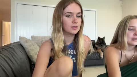 Snapshot of clairebabyy1 chatting on December 2025 12:59:02 AM Claire online show from December 2025 12:59:02 AM