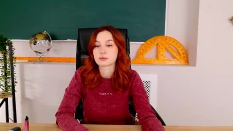 Snapshot of clairemathis chatting on November 2025 02:54:01 PM Claire online show from November 2025 02:54:01 PM