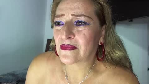 claudiabroke online show from December 2024 04:42:02 AM
