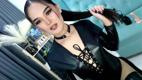 Cleo online show from December 2024 11:51:01 PM