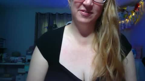 Kate online show from September 2025 10:32:01 PM