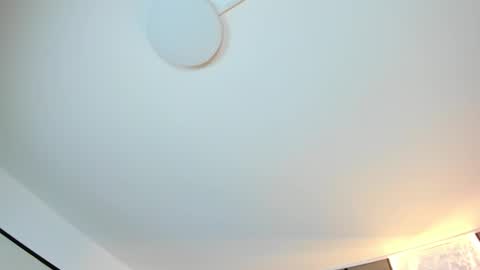 C O R A L  online show from November 2025 01:04:02 PM