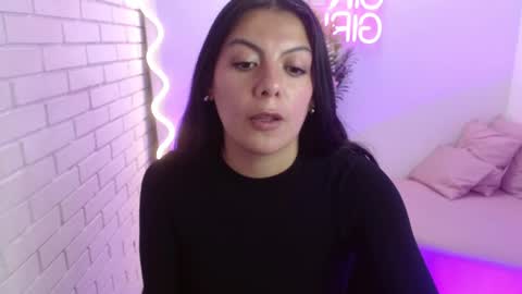 Carolina  online show from February 2025 02:44:02 PM