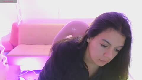 Carolina  online show from March 2025 07:02:01 AM