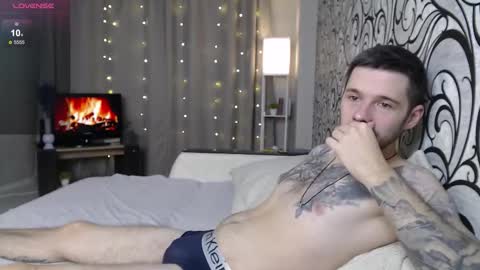 Snapshot of coupleeyes chatting on November 2025 09:20:02 AM Amelia dols online show from November 2025 09:20:02 AM