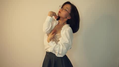 Yui online show from February 2025 01:21:02 PM