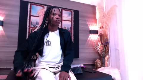 Snapshot of criisbrown_ chatting on November 2025 11:21:02 AM CriisBrown online show from November 2025 11:21:02 AM