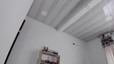 Snapshot of cristal_18xxx chatting on December 2025 12:33:02 PM Cristal online show from December 2025 12:33:02 PM