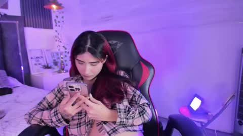 cristal baker25 online show from September 2025 02:17:02 PM
