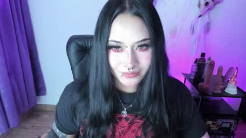Cris online show from February 2025 07:42:01 PM