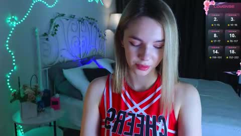 crystal_hanna online show from December 2025 01:22:02 AM