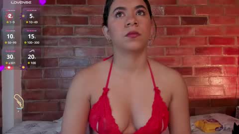 Snapshot of crystalvazquez chatting on February 2025 10:05:01 AM Soy Crystal online show from February 2025 10:05:01 AM