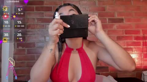 Snapshot of crystalvazquez chatting on March 2025 10:24:02 AM Soy Crystal online show from March 2025 10:24:02 AM
