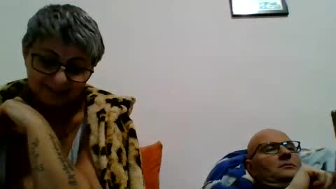 couple online show from December 2024 04:50:01 PM