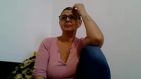 couple online show from January 2025 01:42:02 PM