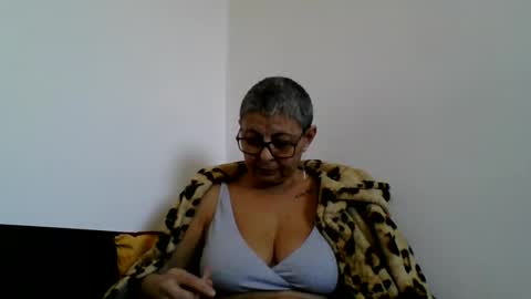 couple online show from February 2025 01:30:01 PM