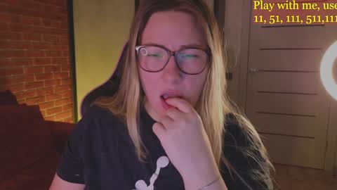 Everyday stream in the same time online show from December 2024 01:43:01 AM