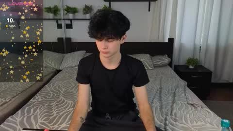 Snapshot of cute_mikex chatting on October 2025 02:45:02 AM Mike online show from October 2025 02:45:02 AM