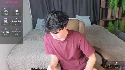 Snapshot of cute_mikex chatting on November 2025 06:21:01 PM Mike online show from November 2025 06:21:01 PM