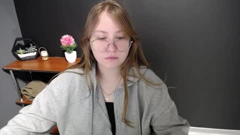 Veronica online show from February 2025 10:49:02 AM