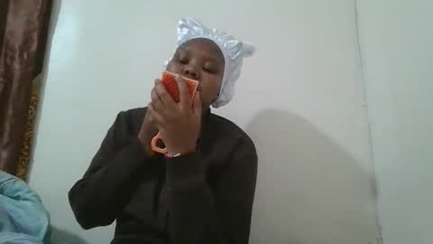 Snapshot of cuteebony2 chatting on November 2025 05:47:02 PM Sheila online show from November 2025 05:47:02 PM