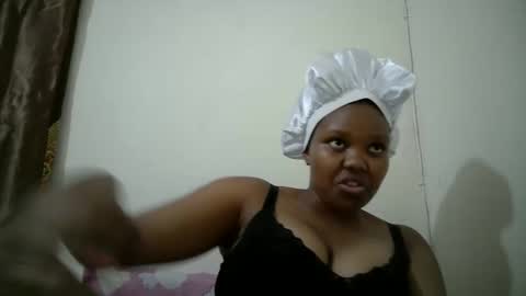 Snapshot of cuteebony2 chatting on December 2025 06:27:02 PM Sheila online show from December 2025 06:27:02 PM