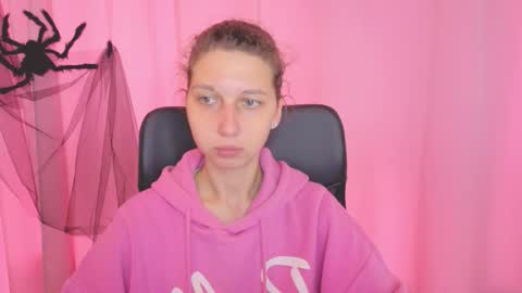 Snapshot of cuteellii chatting on October 2025 11:03:01 AM Elli online show from October 2025 11:03:01 AM