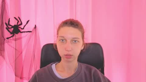 Snapshot of cuteellii chatting on October 2025 10:52:02 AM Elli online show from October 2025 10:52:02 AM