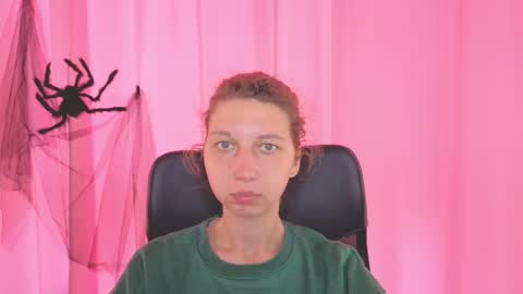 Snapshot of cuteellii chatting on October 2025 11:00:01 AM Elli online show from October 2025 11:00:01 AM