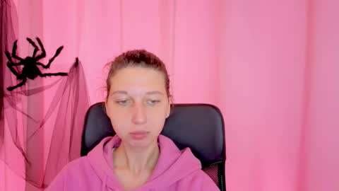 Snapshot of cuteellii chatting on November 2025 11:31:02 AM Elli online show from November 2025 11:31:02 AM