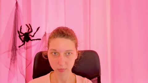 Snapshot of cuteellii chatting on November 2025 11:05:02 AM Elli online show from November 2025 11:05:02 AM