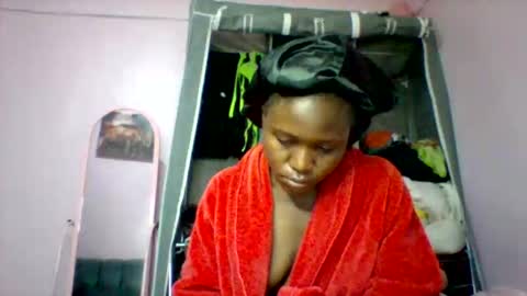Snapshot of cutezola chatting on October 2025 02:57:02 AM cutezola online show from October 2025 02:57:02 AM