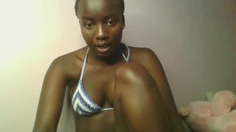 cutie_choco online show from September 2025 02:10:01 PM