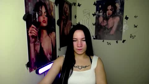 Emma online show from September 2025 06:57:01 PM