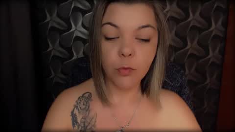 Snapshot of cyberdomme chatting on January 2025 11:24:01 PM Full time mean bitch. online show from January 2025 11:24:01 PM