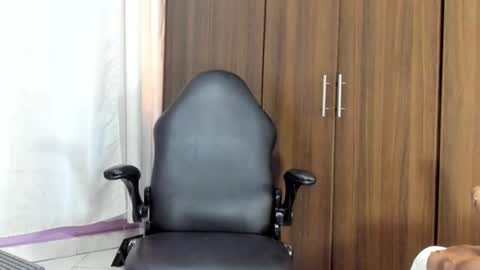 Snapshot of cyntia_wood chatting on February 2025 04:25:01 PM cyntia online show from February 2025 04:25:01 PM