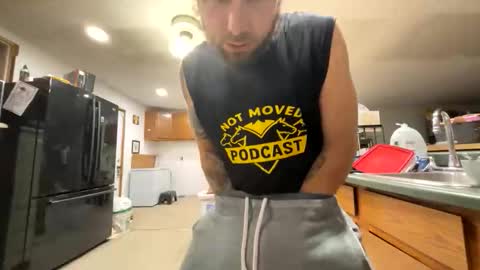 Snapshot of daddydic120402 chatting on November 2025 12:40:02 PM daddydic120402 online show from November 2025 12:40:02 PM