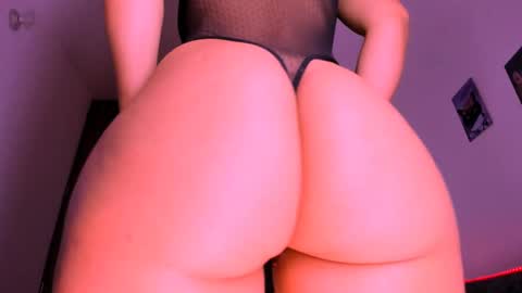 Snapshot of daddylovesmybigbutt chatting on March 2025 09:53:01 AM Creamy online show from March 2025 09:53:01 AM