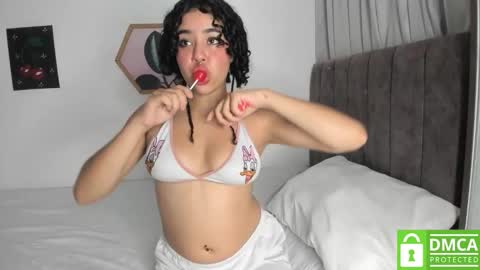 Snapshot of dalhila chatting on October 2025 01:38:01 AM D A L H I L A online show from October 2025 01:38:01 AM