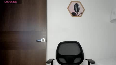 Snapshot of dalhila chatting on November 2025 11:05:01 PM D A L H I L A online show from November 2025 11:05:01 PM