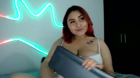    online show from February 2025 09:02:01 AM