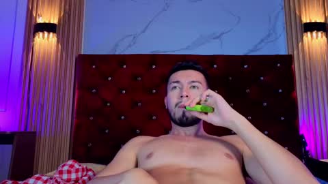 dalton_white online show from September 2025 01:53:02 AM