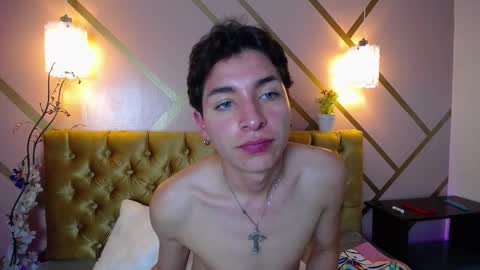 Damiian21  online show from February 2025 06:44:02 PM